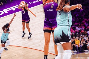 包含哈登连续十场比赛得分超过逆转，德国队挑战极限！的词条